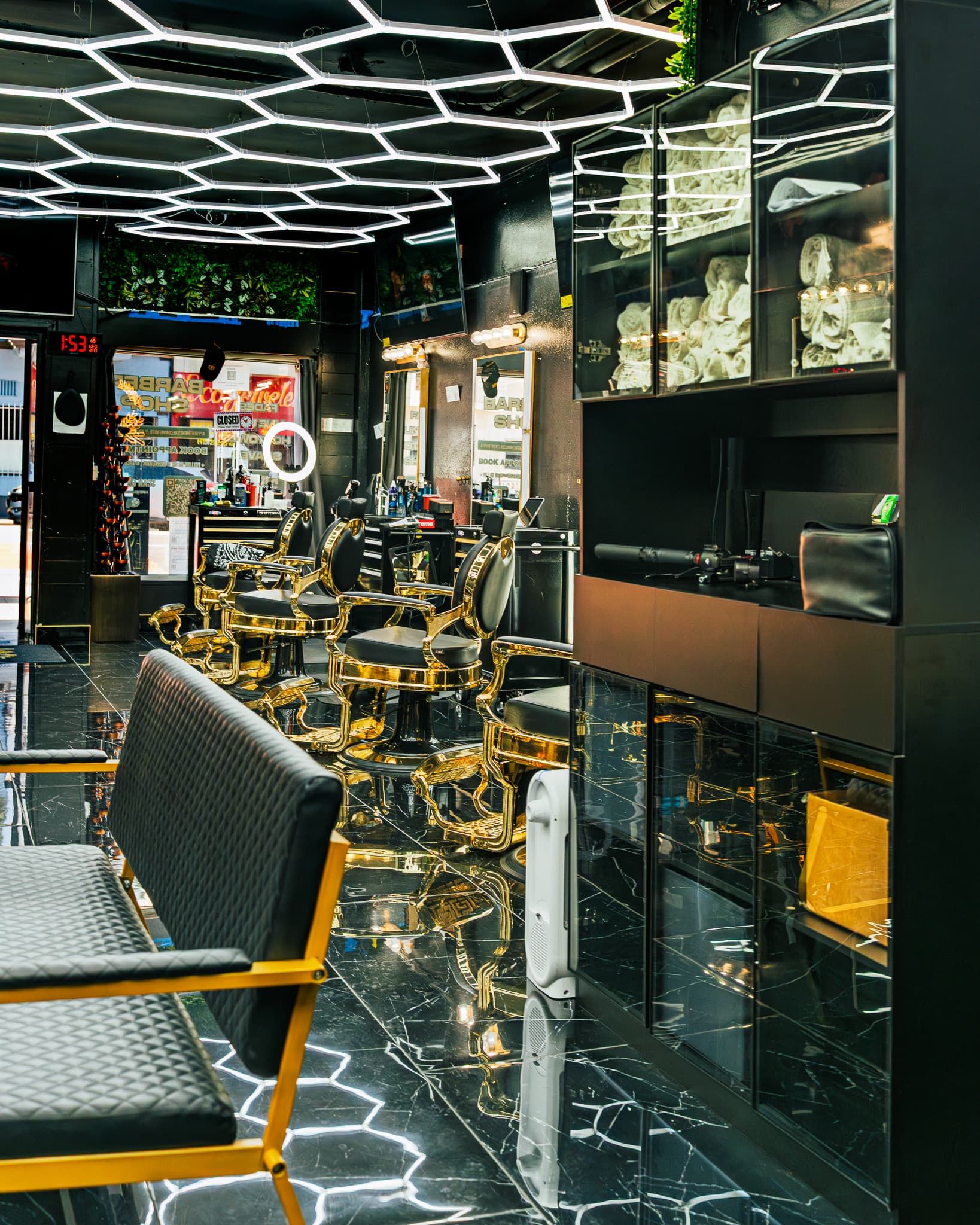 Lion's Den Shave Parlor — San Francisco shop